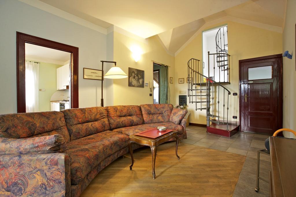 La Torretta Apartman Verbania Kültér fotó